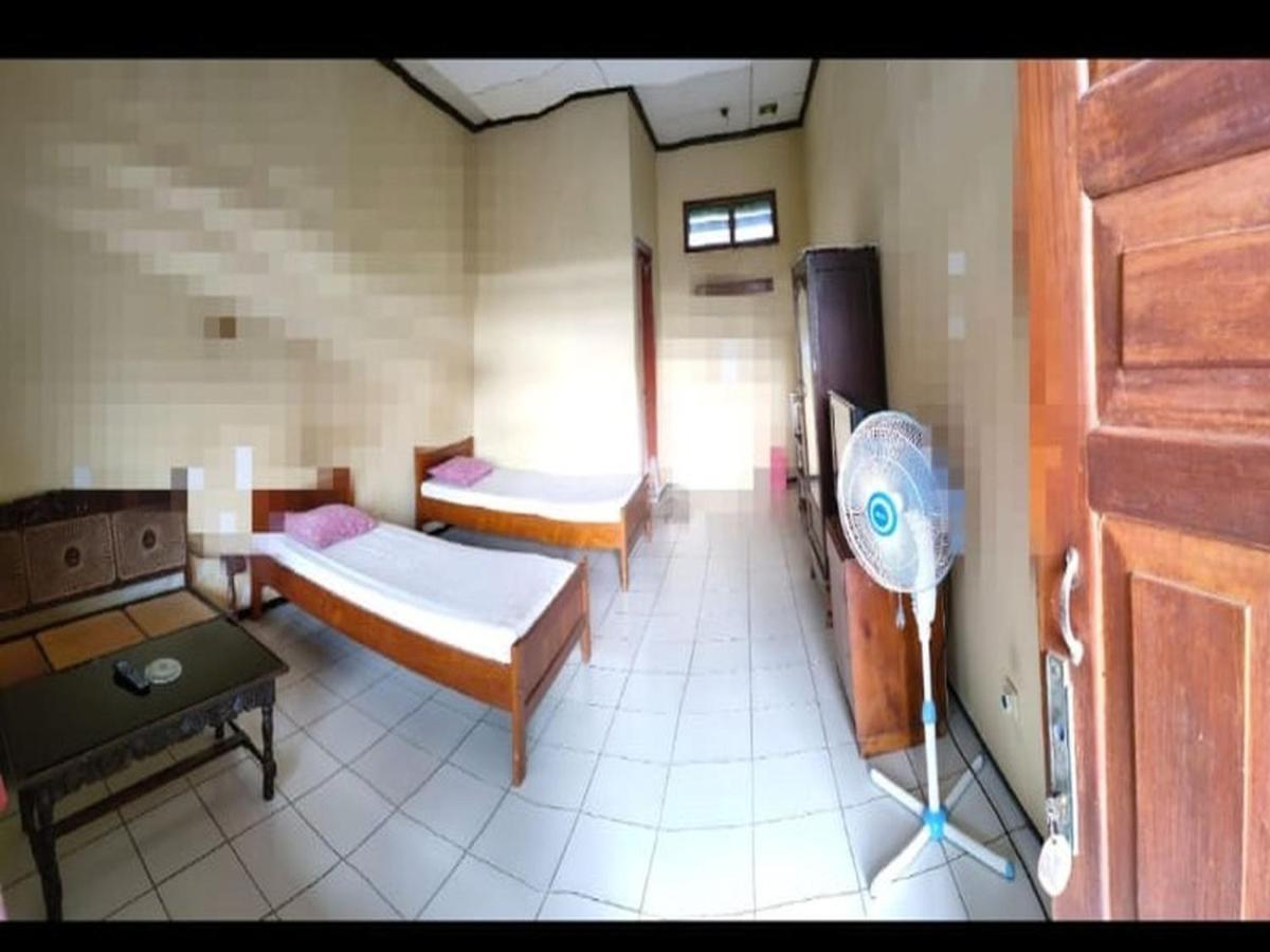 Bali Asri Pacitan Exterior photo