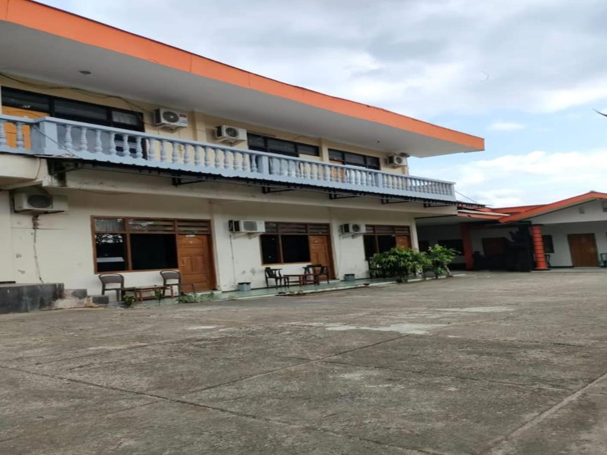Bali Asri Pacitan Exterior photo